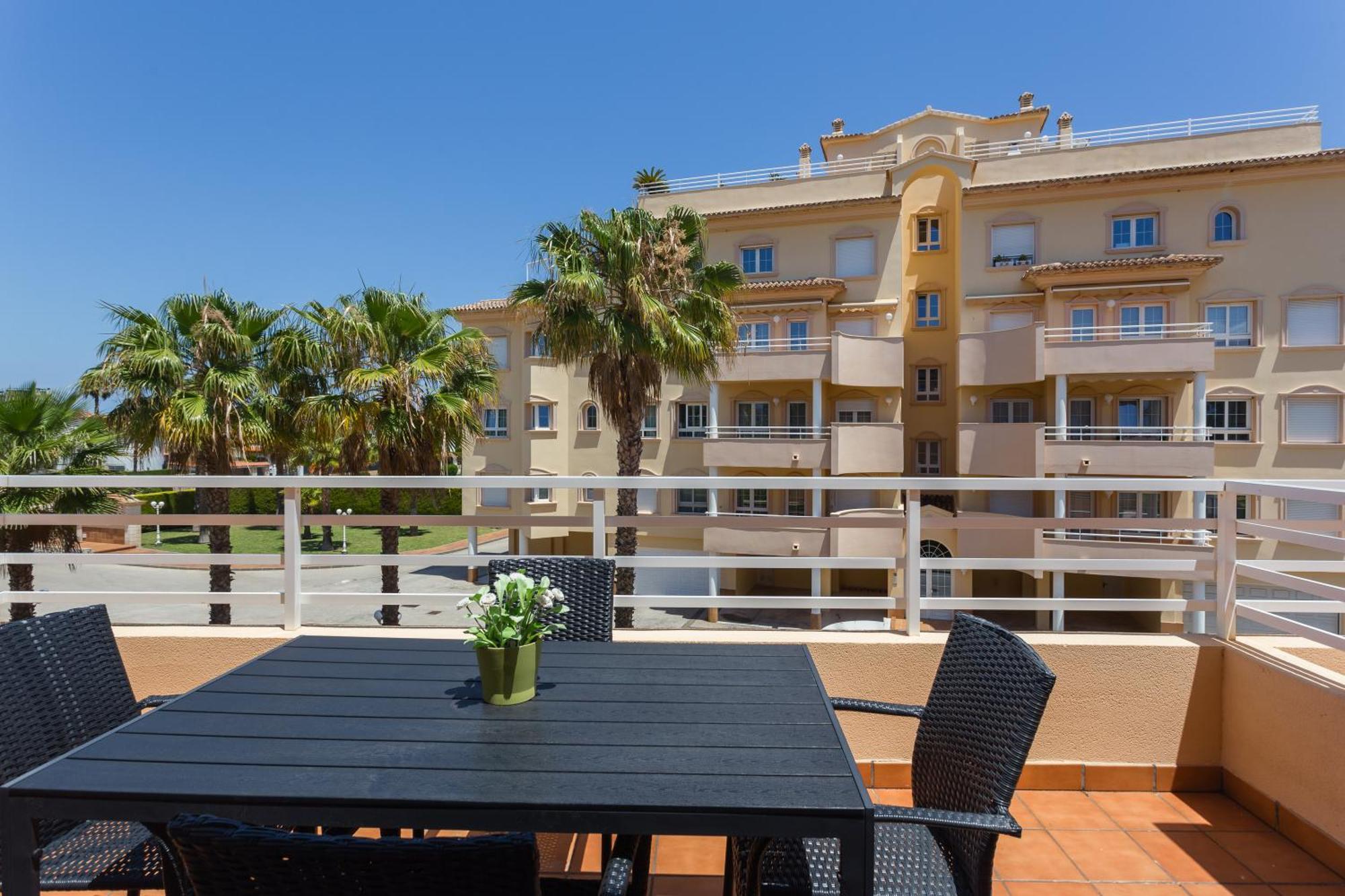 Par3 Apartment Олива Екстериор снимка