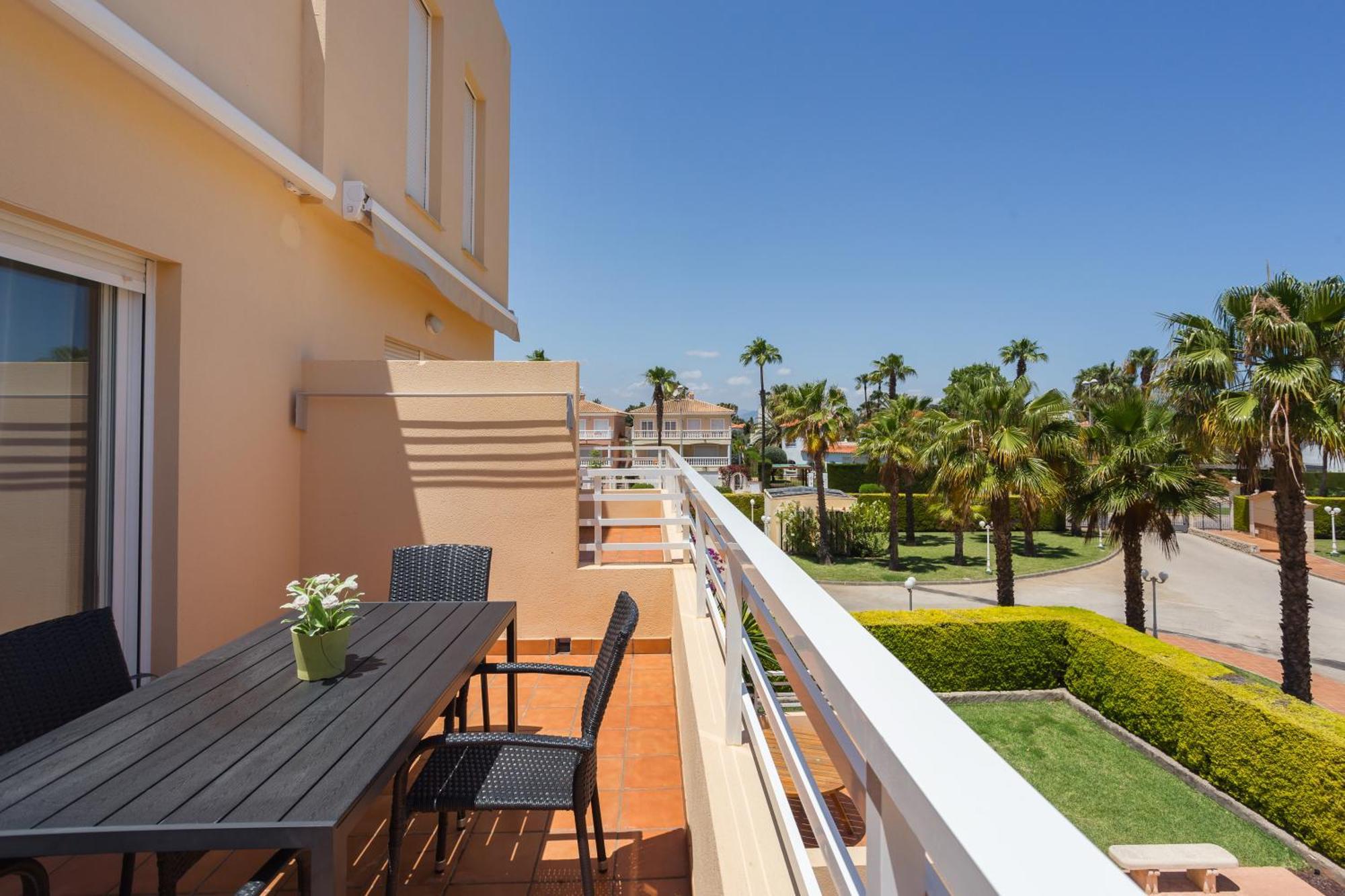 Par3 Apartment Олива Екстериор снимка