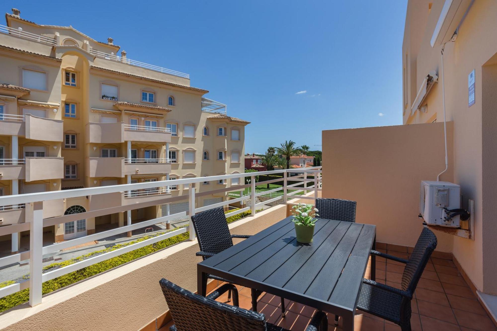 Par3 Apartment Олива Екстериор снимка